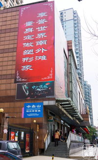 火到國(guó)外 老上海人才知道的輕紡面料市場(chǎng),成了外國(guó)人眼中的爆款勝地