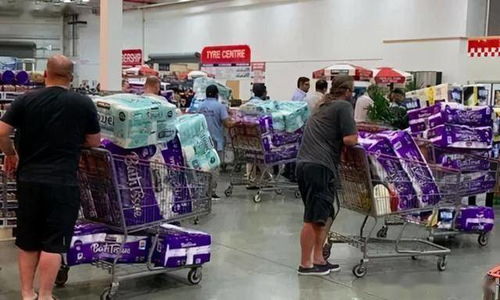 英國二次封國 死亡人數(shù)創(chuàng)半年新高,各高校出臺相應(yīng)政策