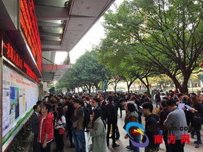 廣州用工緊缺 一邊一人應(yīng)聘十廠搶 一邊百人應(yīng)聘無一合適